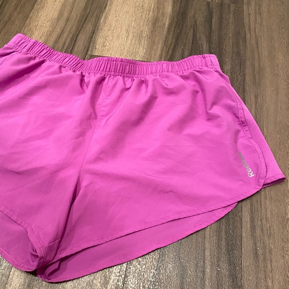 Reebok PlayDry Women’s XL Running Shorts Pink - Picture 3 of 6